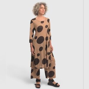 Alembika Mara Tunic Top Sand Dot Black Lightweight Layering Size 2 Medium